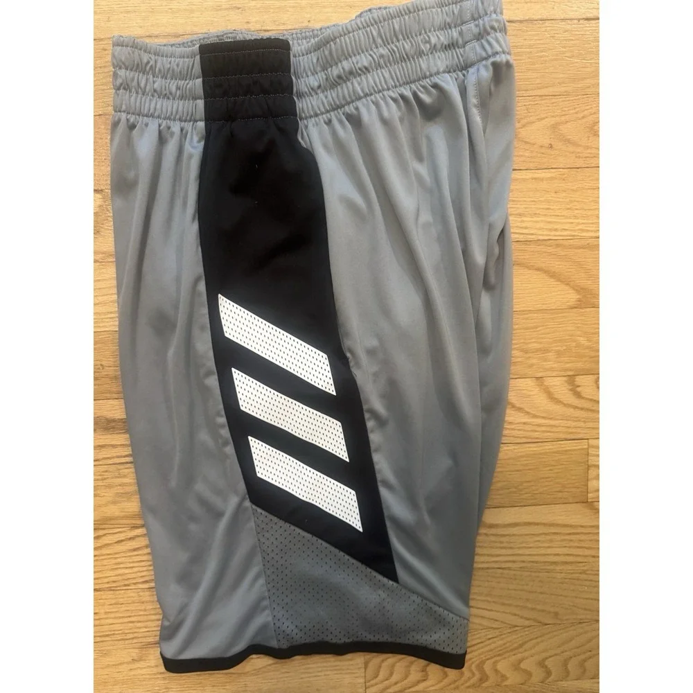 adidas Men's Basketball Mesh Shorts Colorblock Gray/Black/White M Elastic